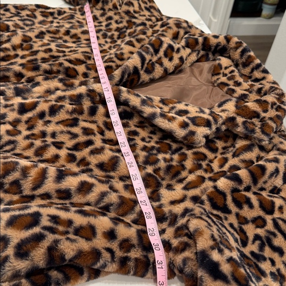 Vintage Y2K 1970s Inspired Lightweight Faux Leopard Fur Coat 5X - Picture 4 of 8